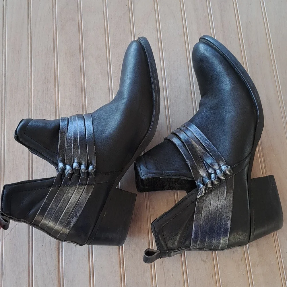 Diba Skyler Western Blk Leather Cutout Ankle Boots Block Heel 8.5 Rustic Boho